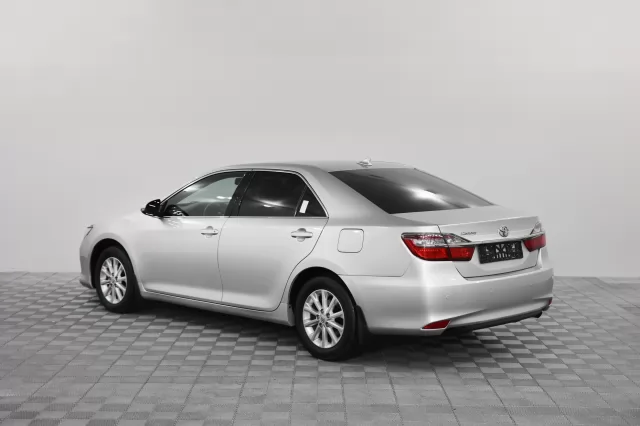 Toyota Camry 2018