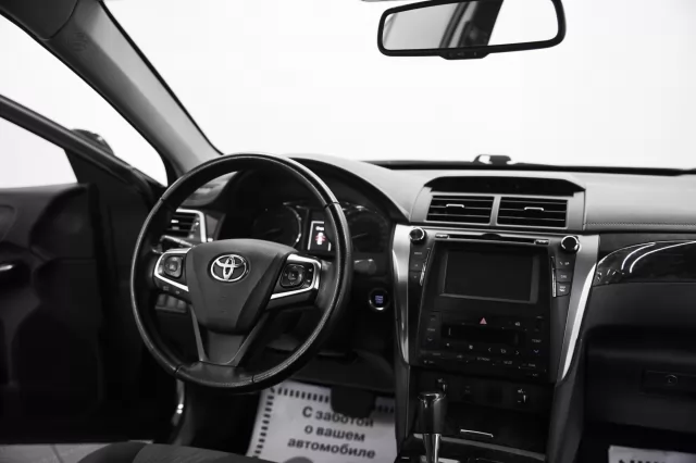 Toyota Camry 2017