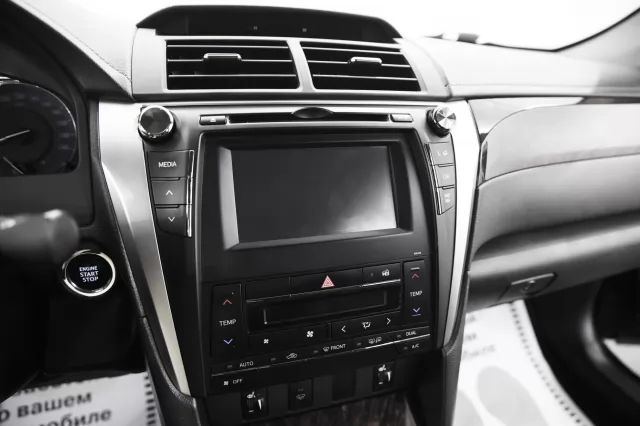 Toyota Camry 2017