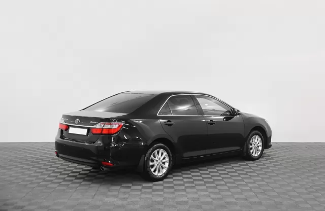 Toyota Camry 2017