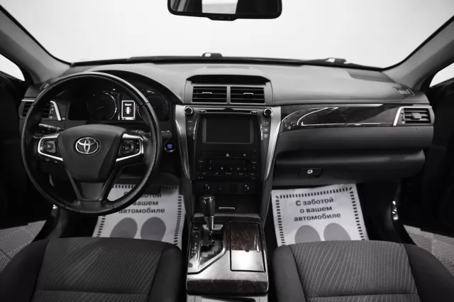 Toyota Camry 2017