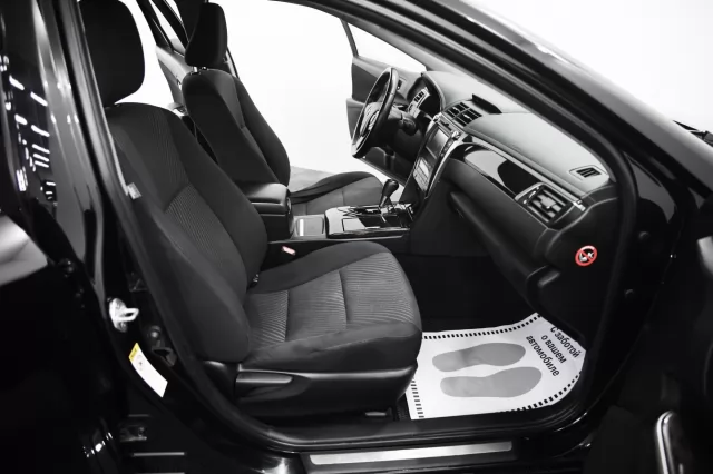 Toyota Camry 2017