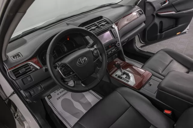 Toyota Camry 2017