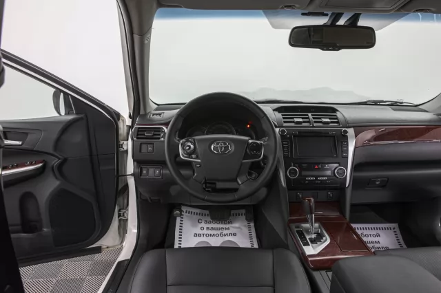 Toyota Camry 2017