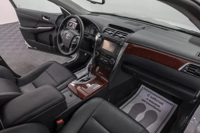 Toyota Camry 2017