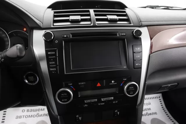 Toyota Camry 2017