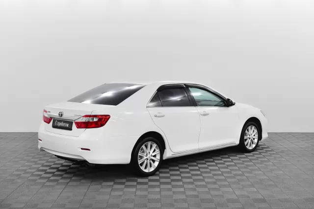 Toyota Camry 2017