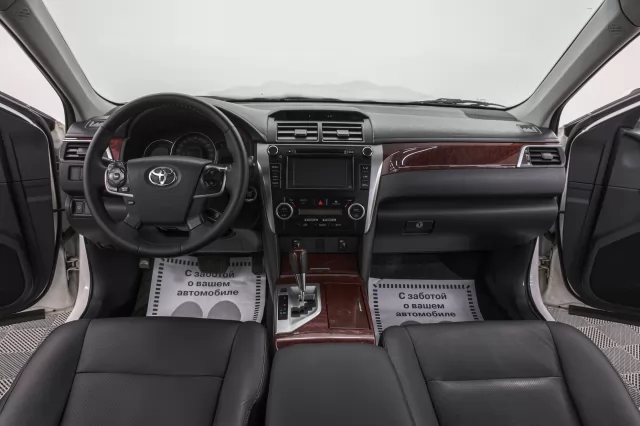 Toyota Camry 2017