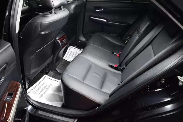 Toyota Camry 2016