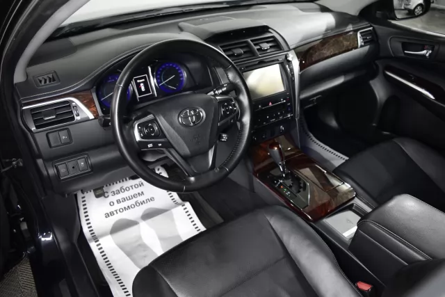 Toyota Camry 2016