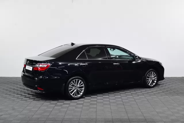Toyota Camry 2016