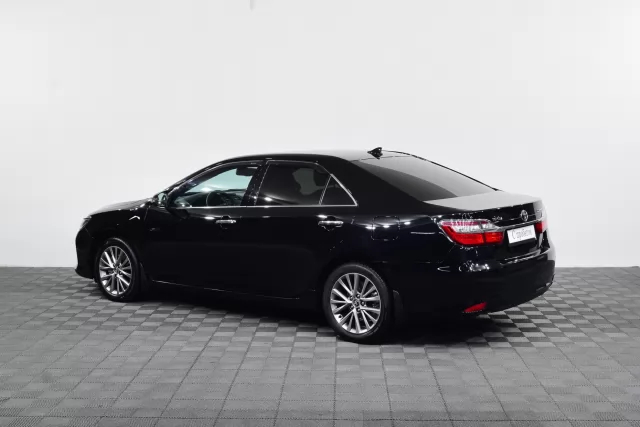 Toyota Camry 2016