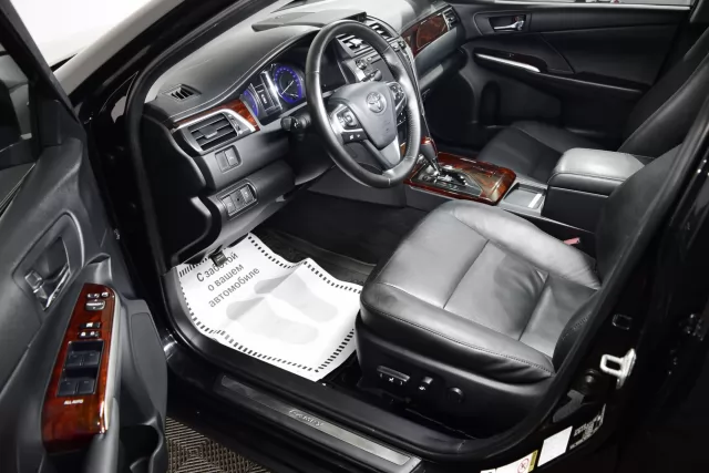 Toyota Camry 2016