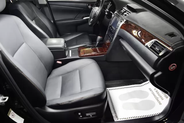 Toyota Camry 2016