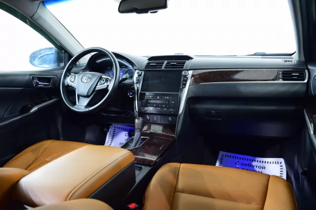 Toyota Camry 2016