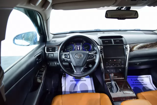 Toyota Camry 2016