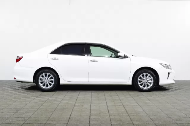 Toyota Camry 2016