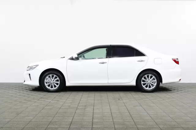 Toyota Camry 2016