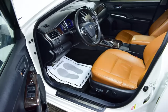 Toyota Camry 2016