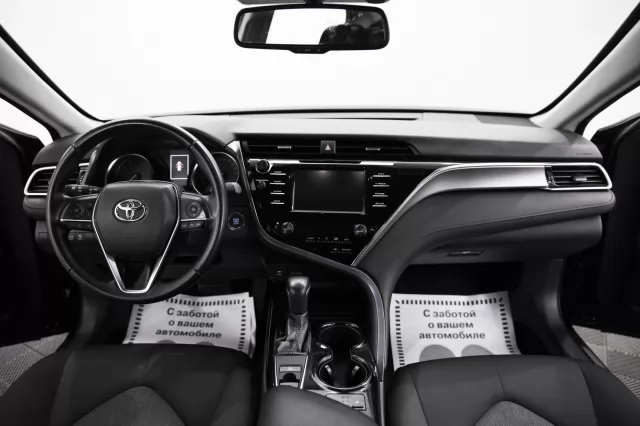Toyota Camry 2021
