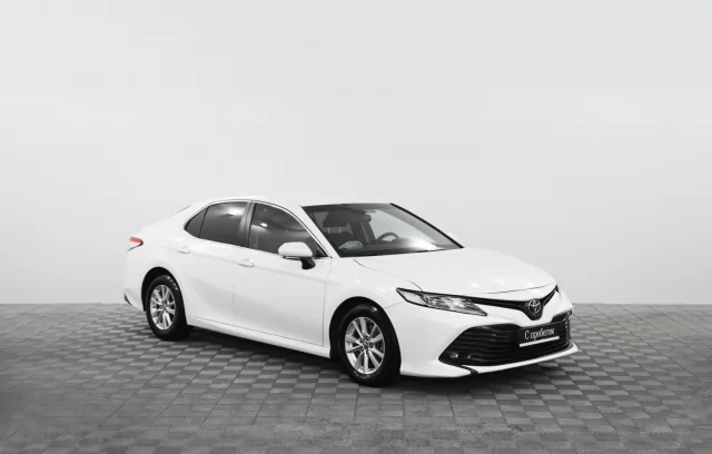 Toyota Camry 2021