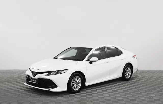 Toyota Camry 2021