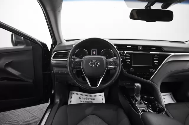 Toyota Camry 2018