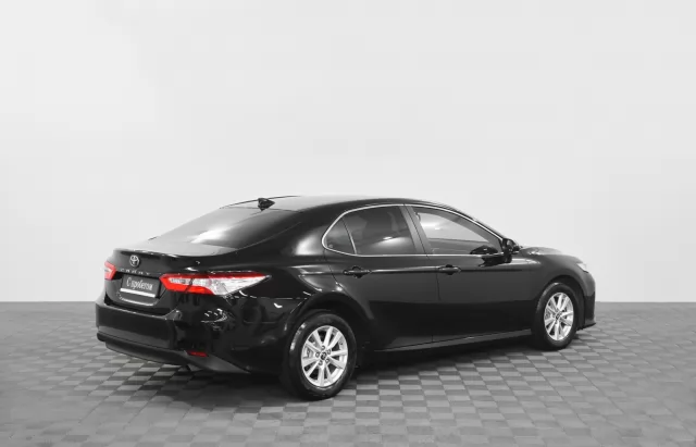 Toyota Camry 2018