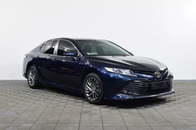 Toyota Camry 2021