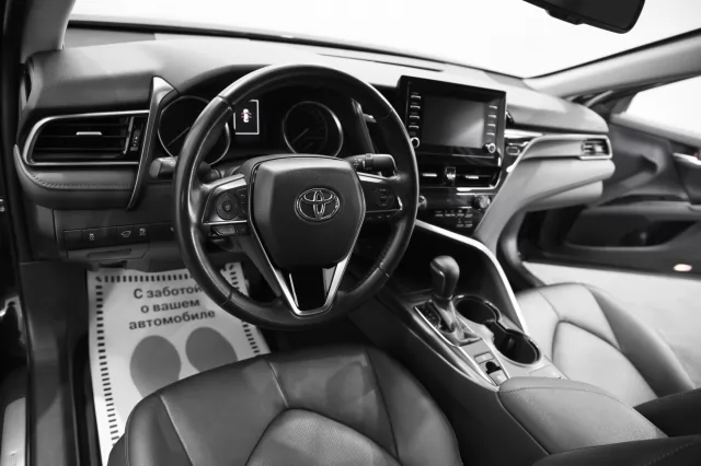 Toyota Camry 2020
