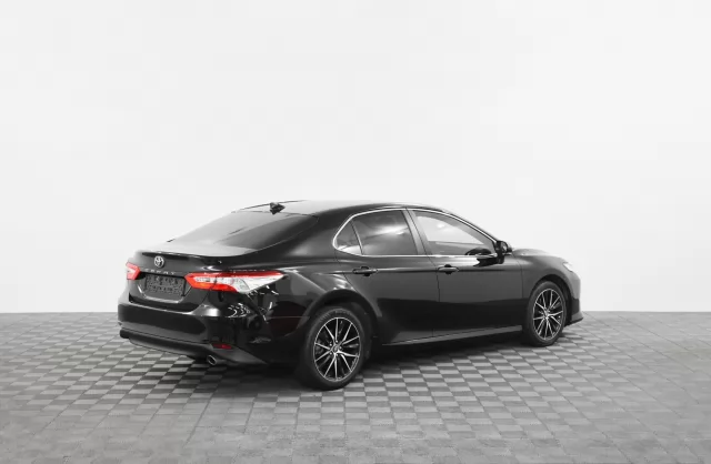 Toyota Camry 2020