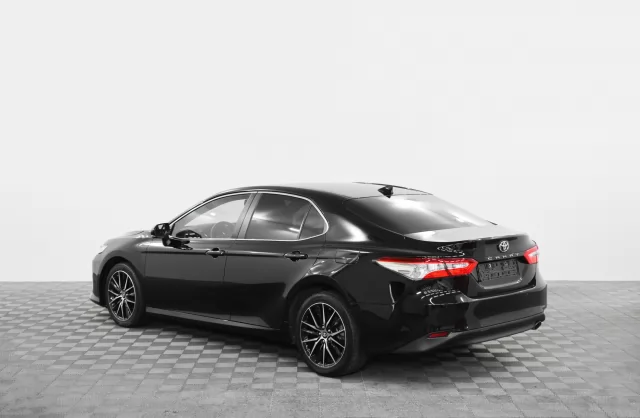 Toyota Camry 2020