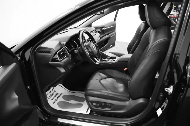Toyota Camry 2020