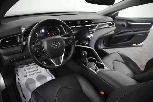 Toyota Camry 2020