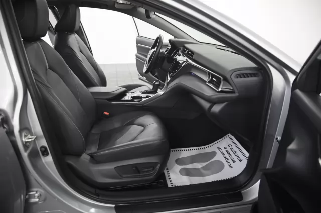 Toyota Camry 2020