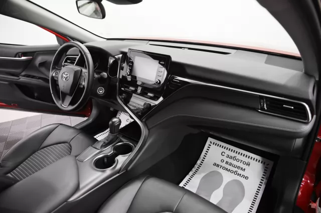 Toyota Camry 2020