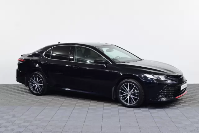 Toyota Camry 2021