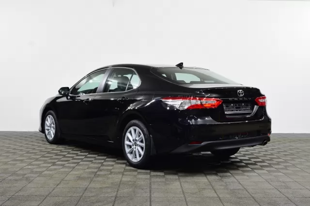 Toyota Camry 2020