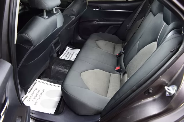 Toyota Camry 2021