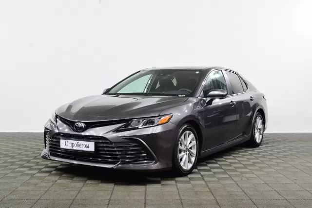 Toyota Camry 2021