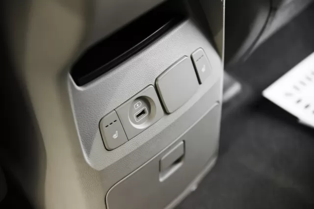 Kia Carnival 2021