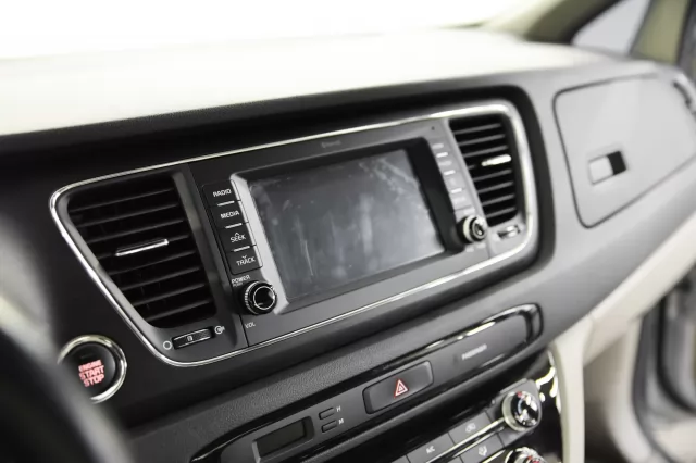 Kia Carnival 2021