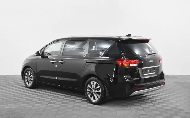 Kia Carnival 2021