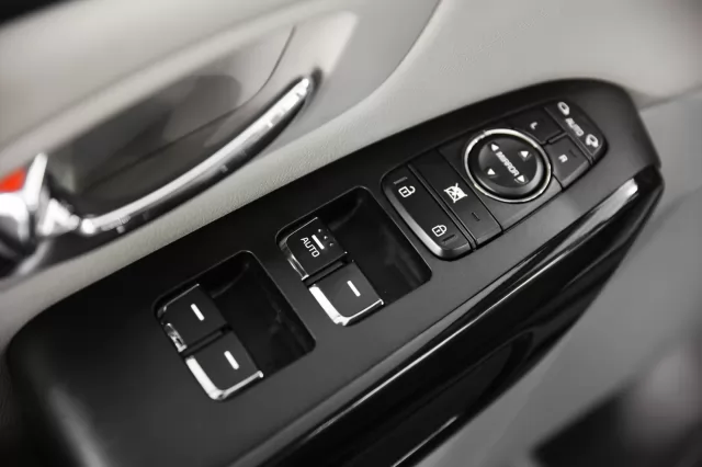 Kia Carnival 2016
