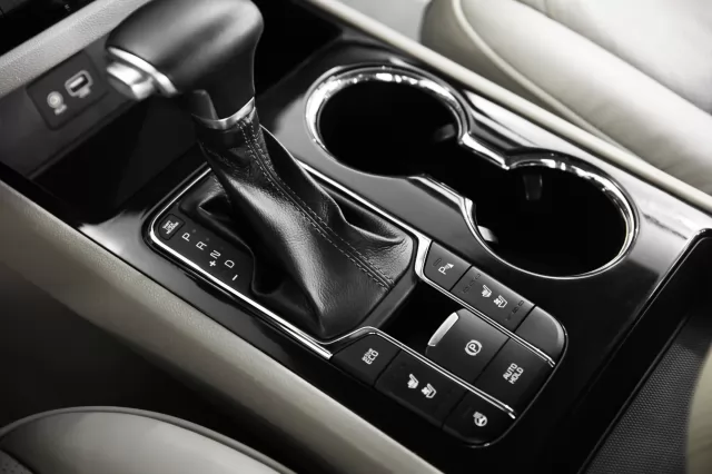 Kia Carnival 2016