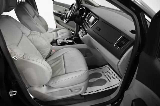 Kia Carnival 2016
