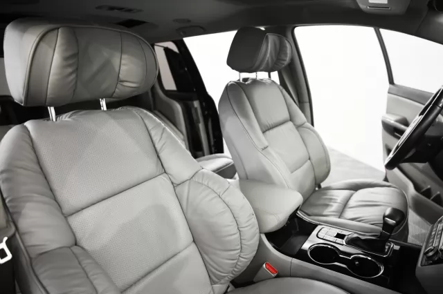 Kia Carnival 2016