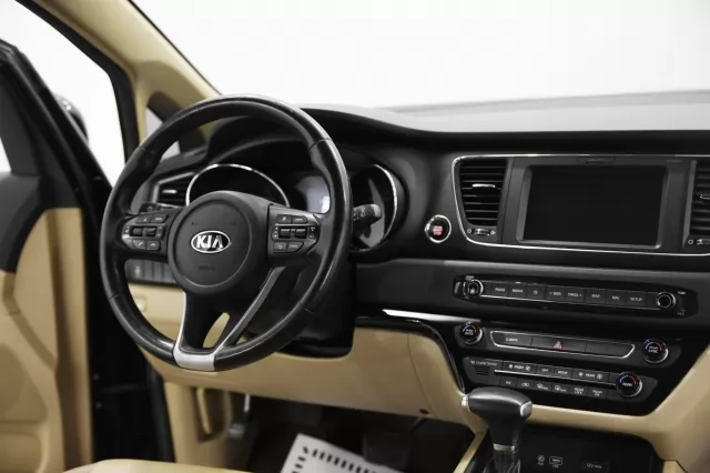 Kia Carnival 2015