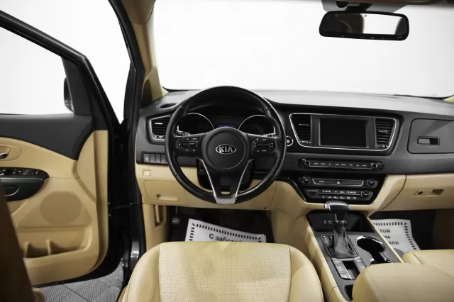 Kia Carnival 2015