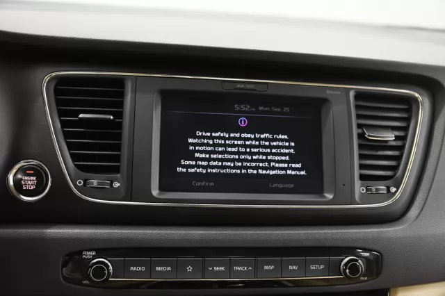 Kia Carnival 2015